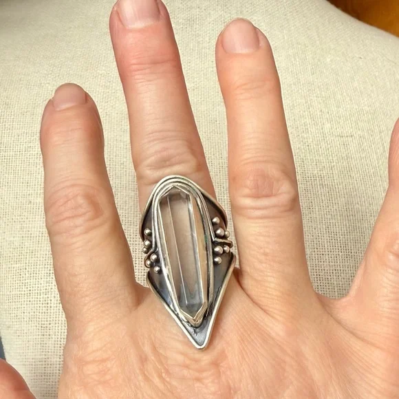 Acid Queen Jewelry Amplifier Ring, Size 8 US - Picture 6 of 9